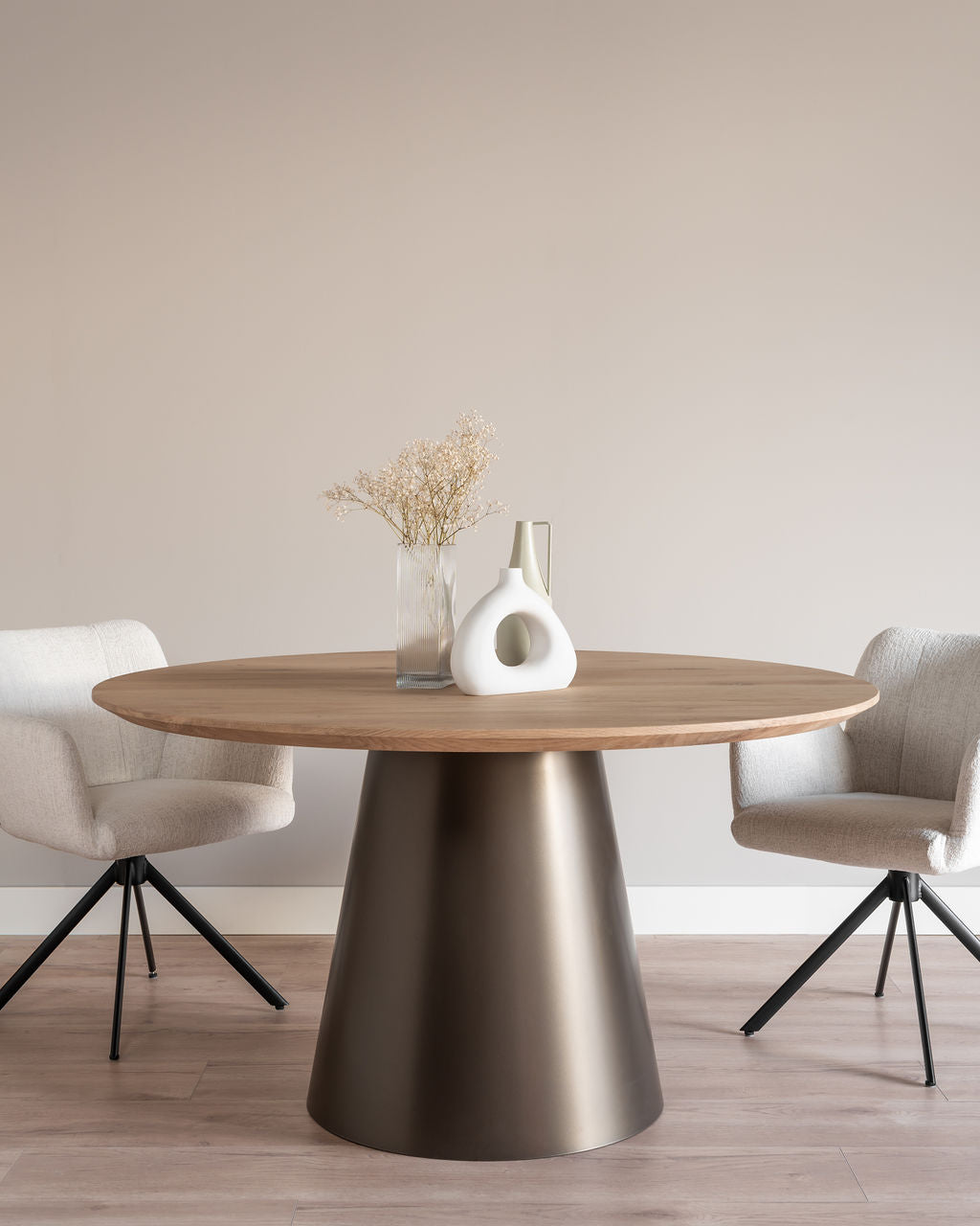 Ronde eiken eettafel Lotte