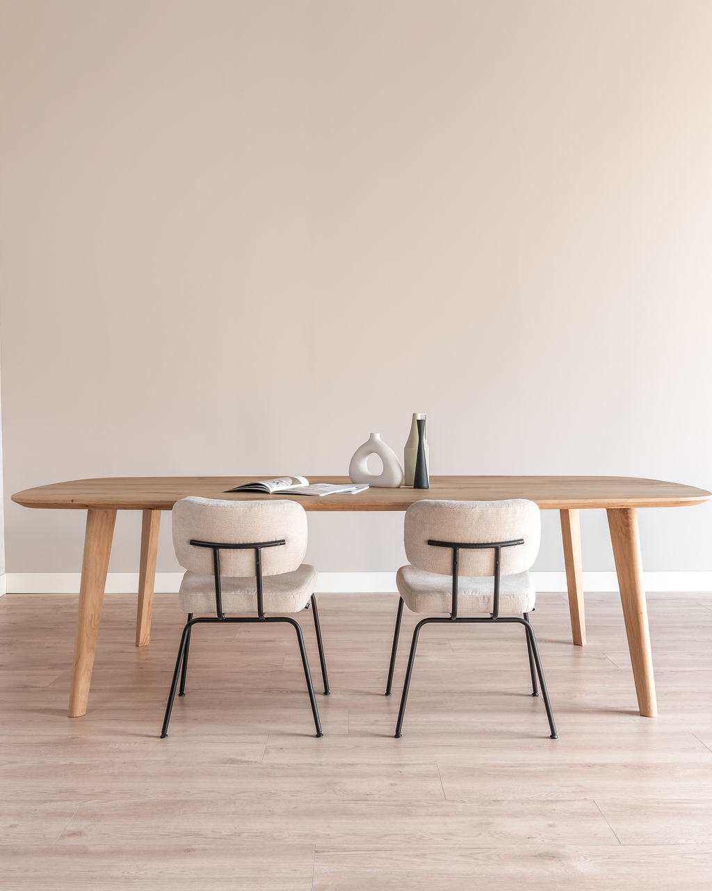 Deens ovale eiken eettafel Finn