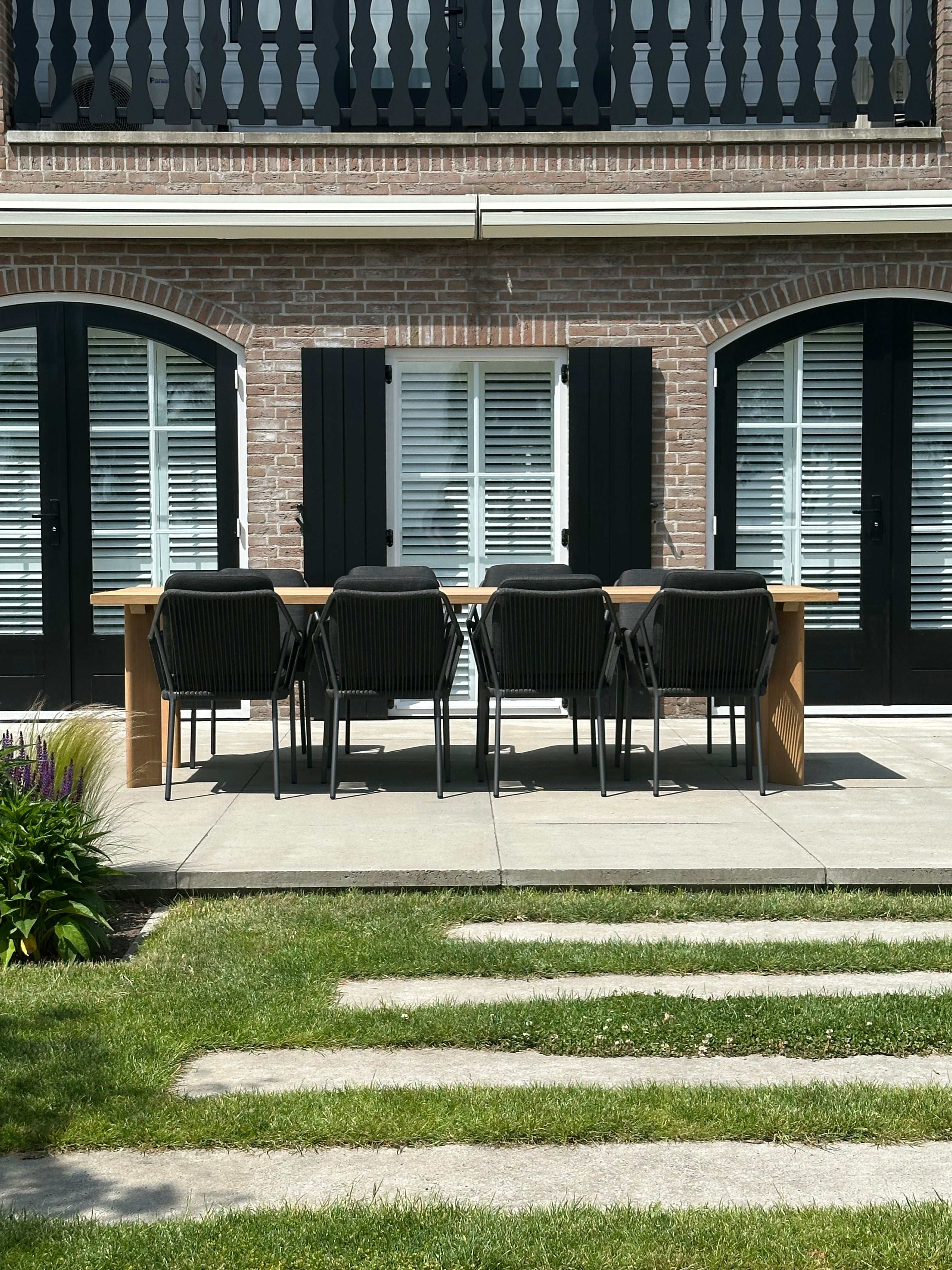 iroko tuintafel Mika