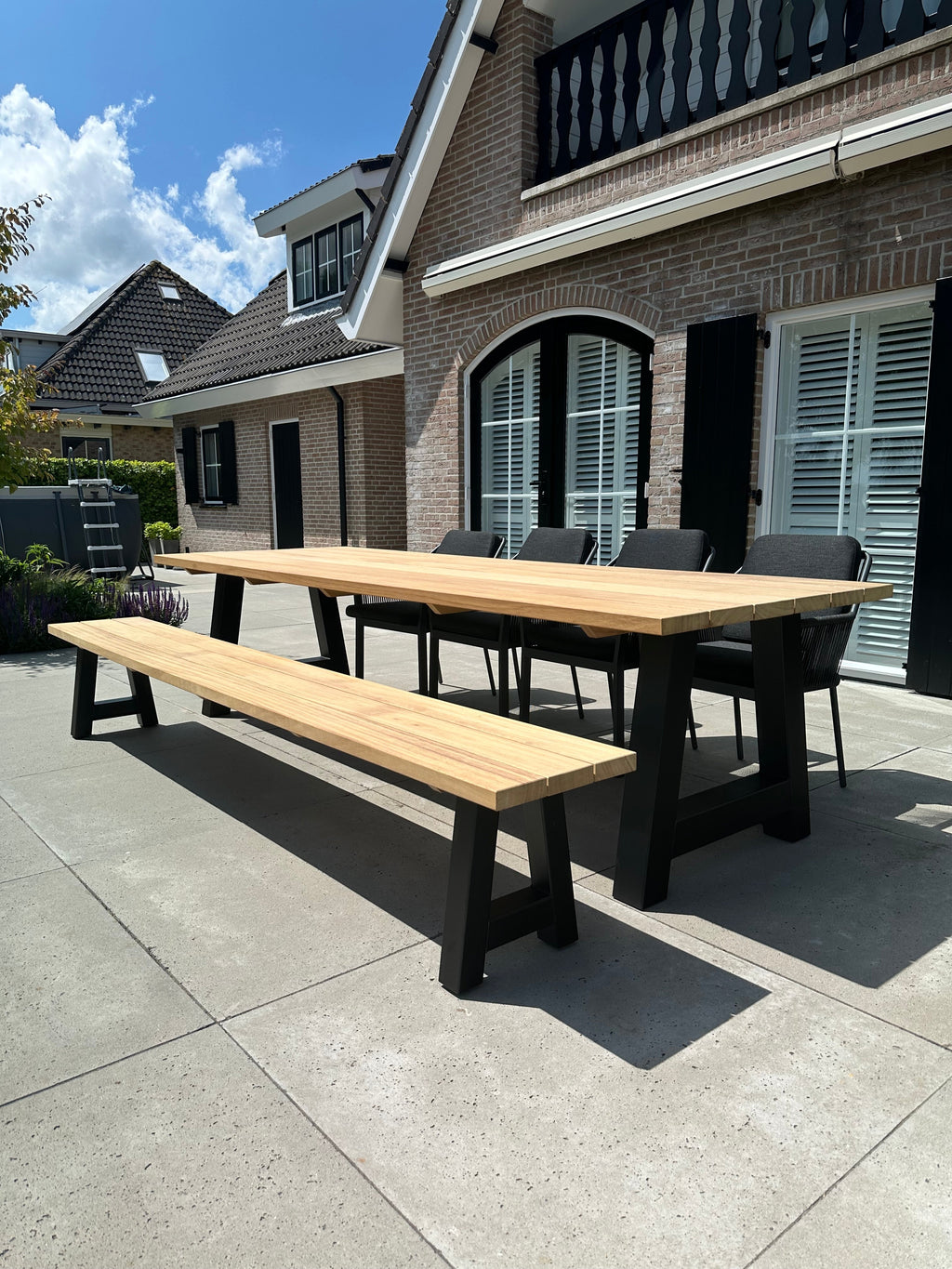 Iroko tuinset A-poten zwart met bank 8 persoons - 300 cm