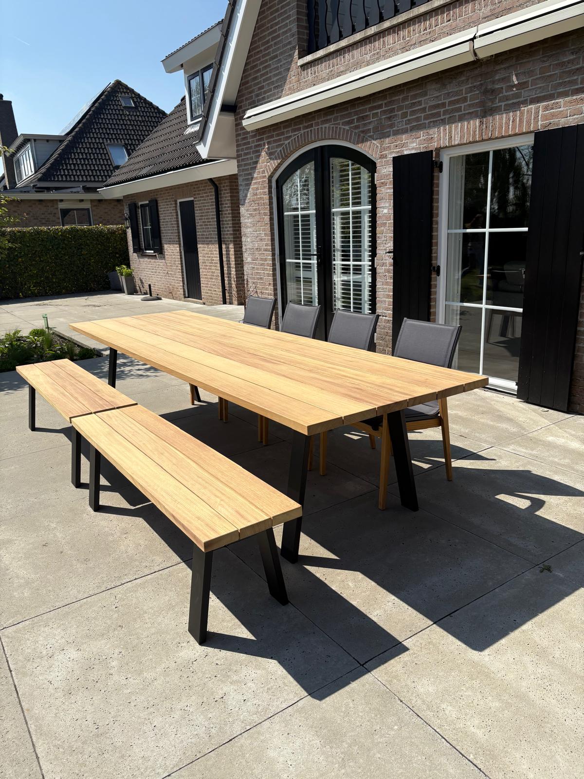 Iroko tuinset sophie