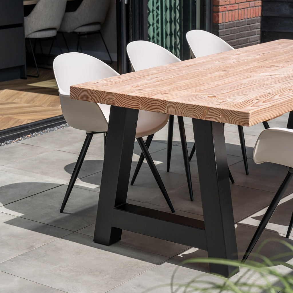 Douglas tuintafel met stalen A-poten