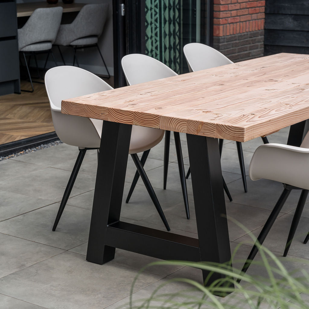 Douglas tuintafel met stalen A-poten